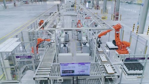 傳統(tǒng)制造業(yè)穩(wěn)抓新型工業(yè)化 人工智能公共數(shù)據(jù)平臺成破局關(guān)鍵